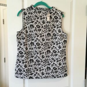 Talbots black and white floral print sleeveless top size M